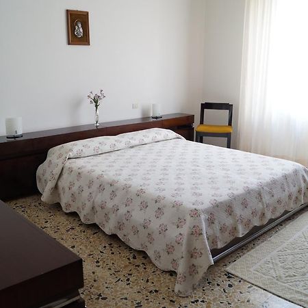Il Melograno Bed & Breakfast Oristano Phòng bức ảnh