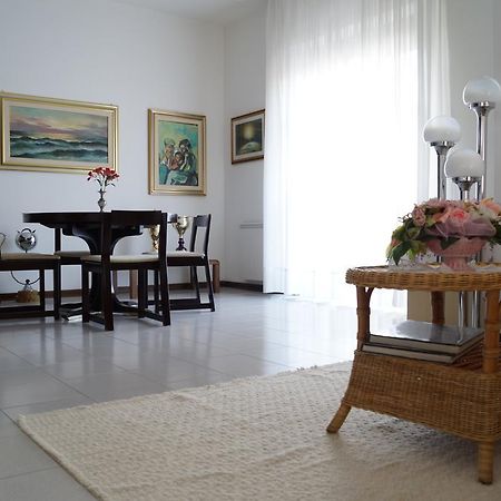 Il Melograno Bed & Breakfast Oristano Ngoại thất bức ảnh