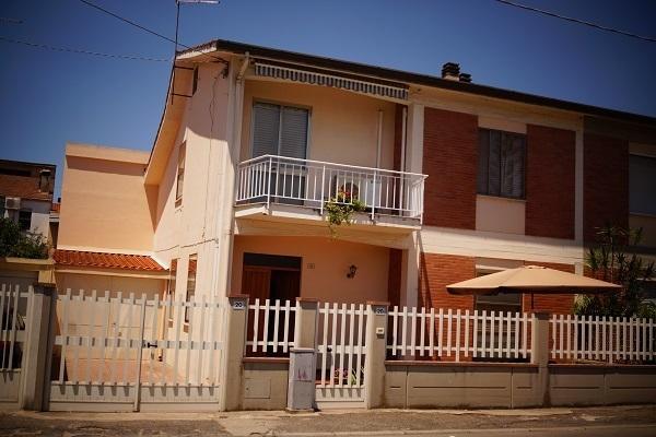 Il Melograno Bed & Breakfast Oristano Ngoại thất bức ảnh